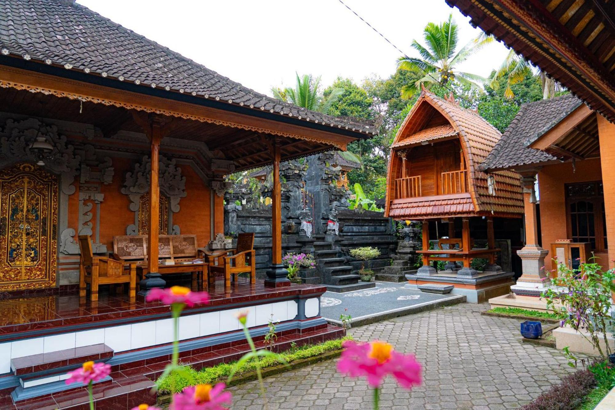 Rindu Homestay Undisan ภายนอก รูปภาพ